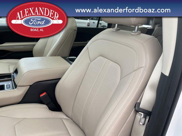 used 2024 Ford Expedition car, priced at $55,984