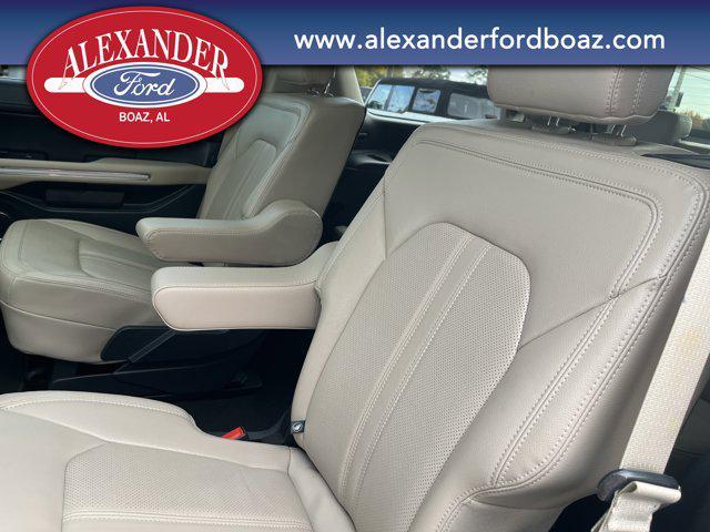 used 2024 Ford Expedition car, priced at $55,984