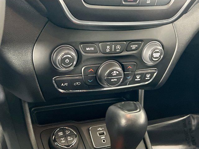 used 2022 Jeep Cherokee car, priced at $25,252