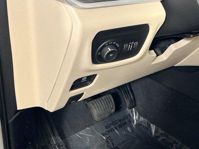 used 2023 Jeep Grand Cherokee L car, priced at $34,101
