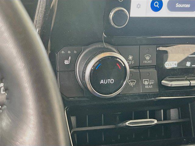 used 2023 Toyota Highlander car, priced at $40,745