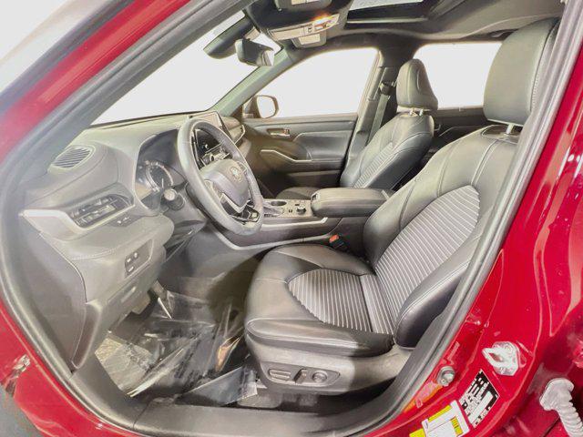 used 2023 Toyota Highlander car, priced at $40,745