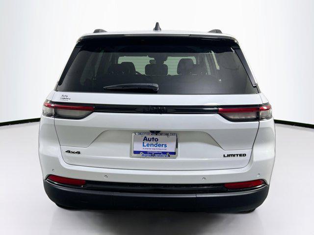 used 2023 Jeep Grand Cherokee car, priced at $38,444