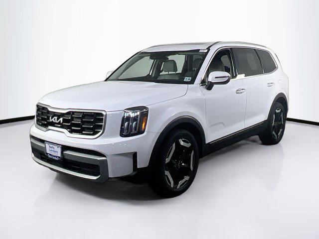 used 2023 Kia Telluride car, priced at $33,344