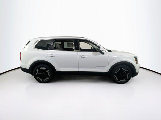 used 2023 Kia Telluride car, priced at $33,344