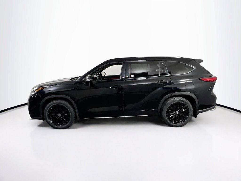 used 2023 Toyota Highlander car, priced at $38,346
