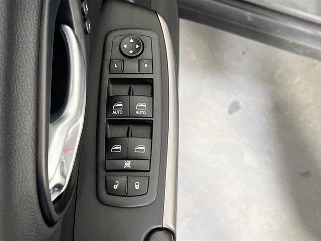 used 2022 Jeep Cherokee car, priced at $23,618