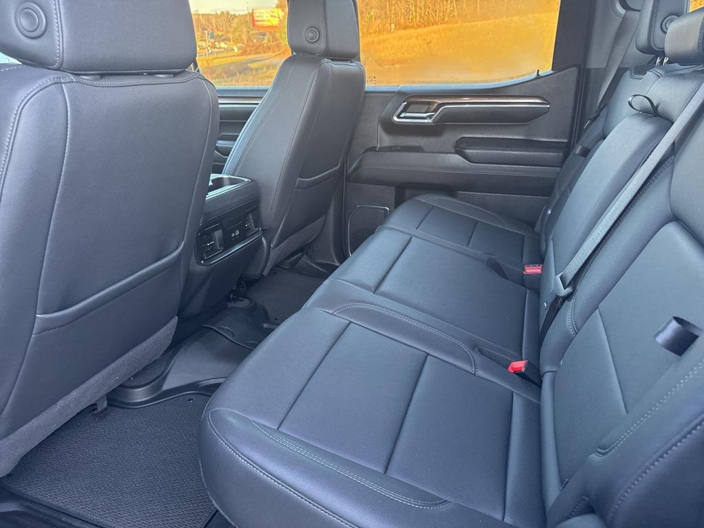 used 2024 Chevrolet Silverado 1500 car, priced at $50,290