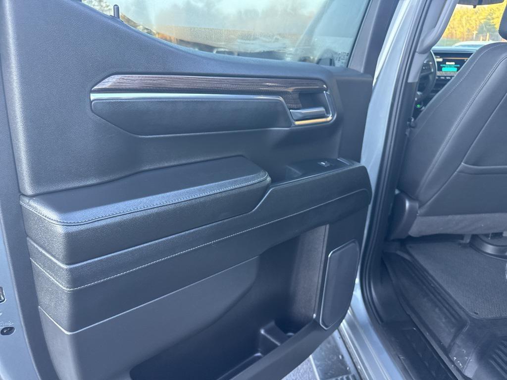 used 2024 Chevrolet Silverado 1500 car, priced at $50,290