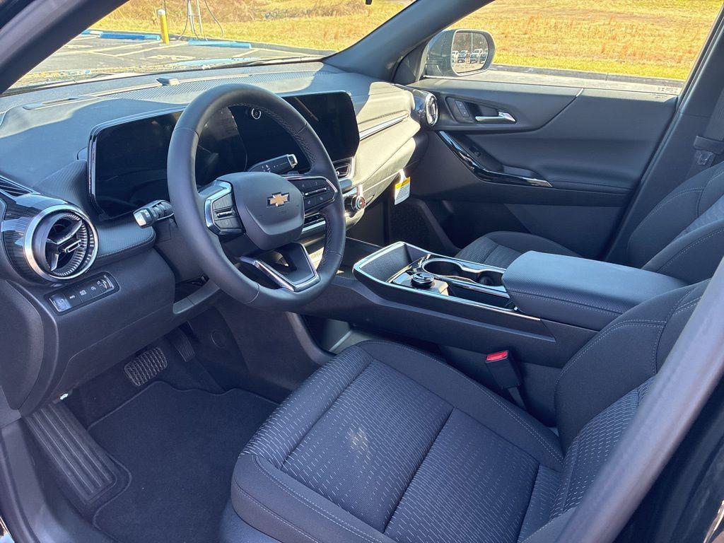 new 2026 Chevrolet Equinox car, priced at $31,995