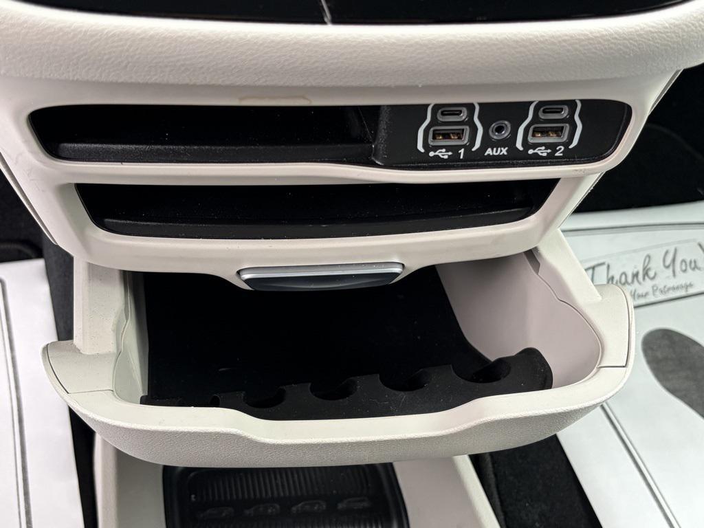 used 2024 Chrysler Pacifica car, priced at $26,136