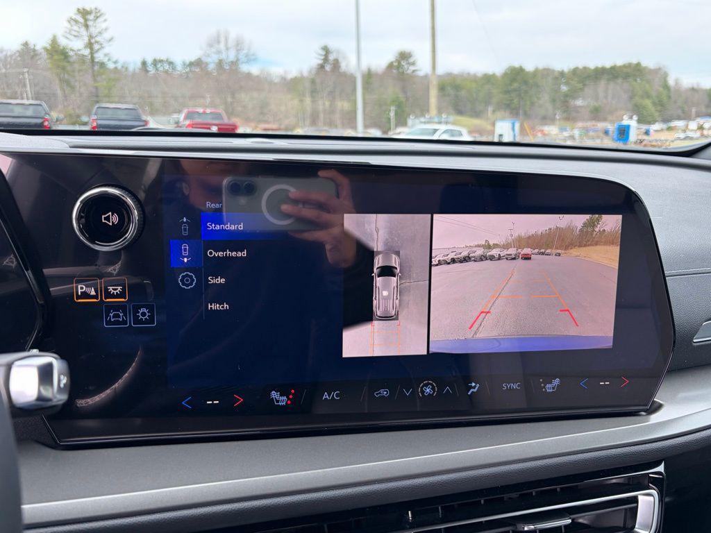 new 2026 Chevrolet Traverse car, priced at $48,911