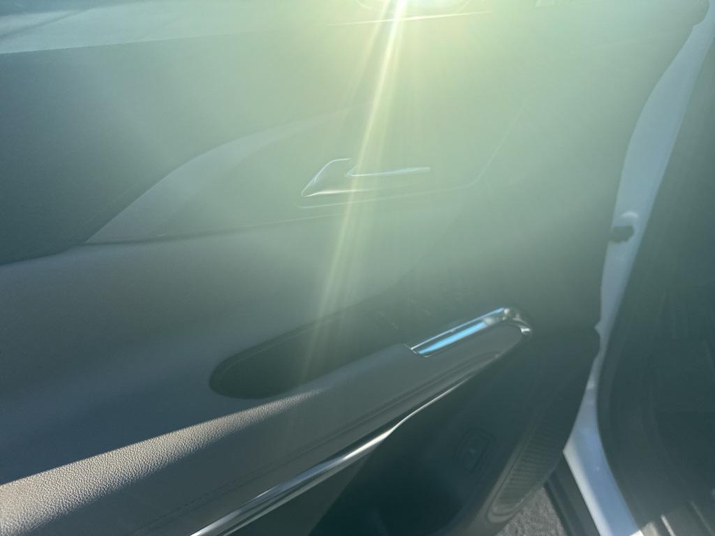 new 2026 Chevrolet Traverse car, priced at $47,107