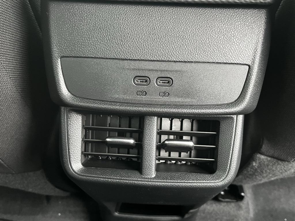 new 2026 Chevrolet Equinox car, priced at $31,282