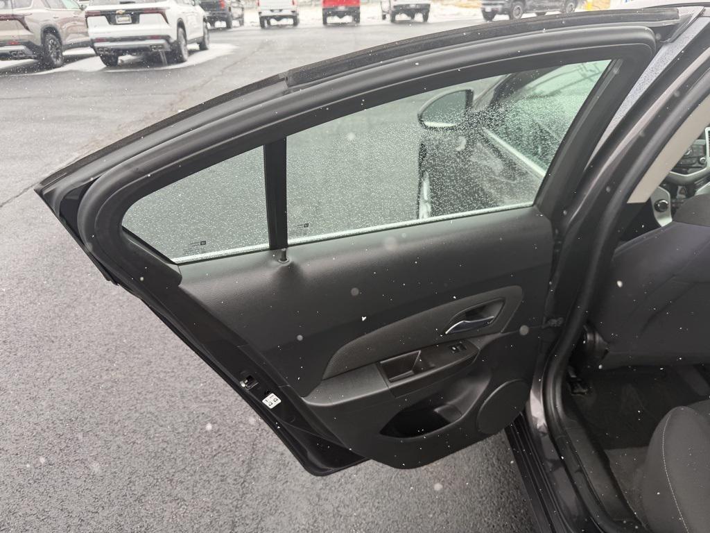 used 2015 Chevrolet Cruze car, priced at $7,950