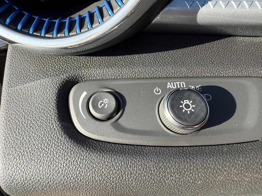 new 2026 Chevrolet Trax car, priced at $27,995