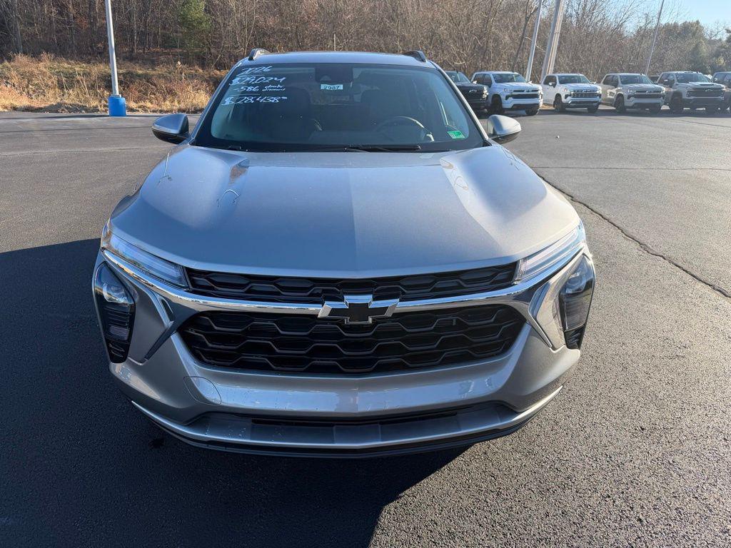 new 2026 Chevrolet Trax car, priced at $26,995