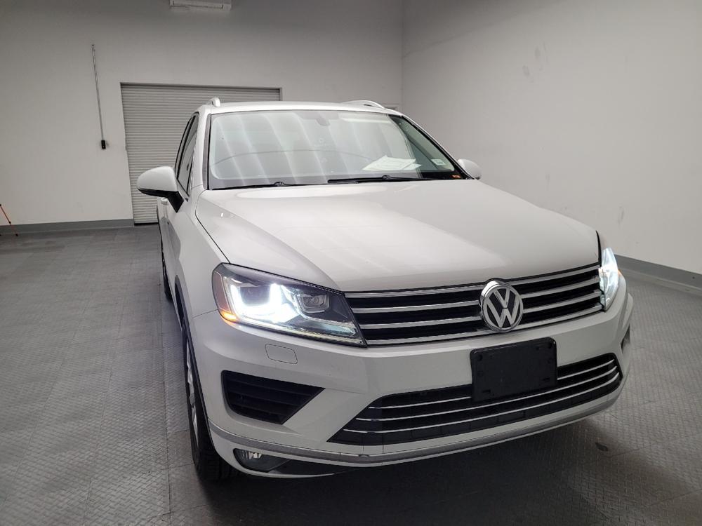 used 2016 Volkswagen Touareg car, priced at $13,795