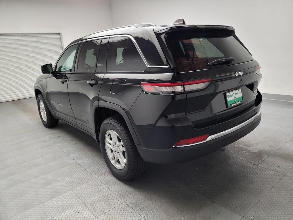used 2024 Jeep Grand Cherokee car, priced at $25,995