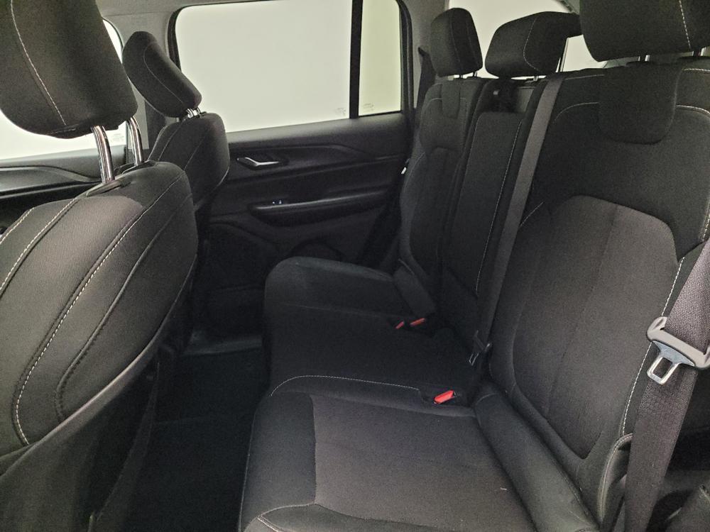 used 2024 Jeep Grand Cherokee car, priced at $25,995