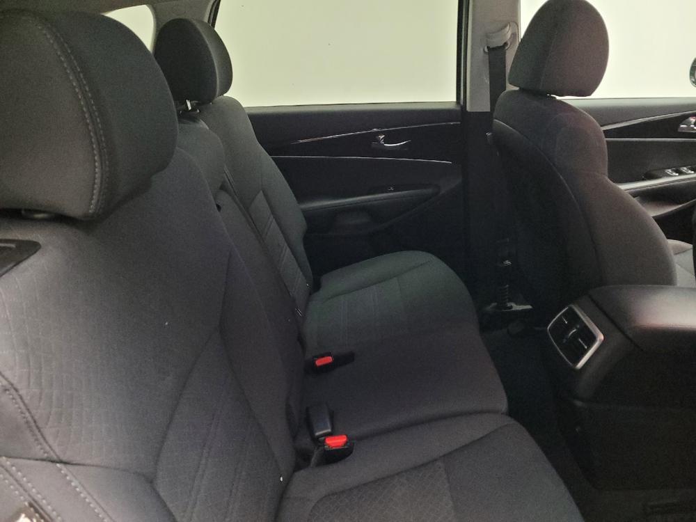 used 2019 Kia Sorento car, priced at $17,095