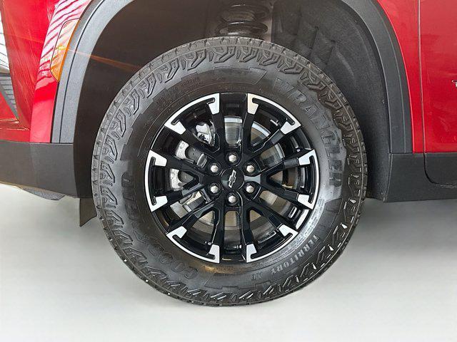 used 2025 Chevrolet Traverse car, priced at $40,996