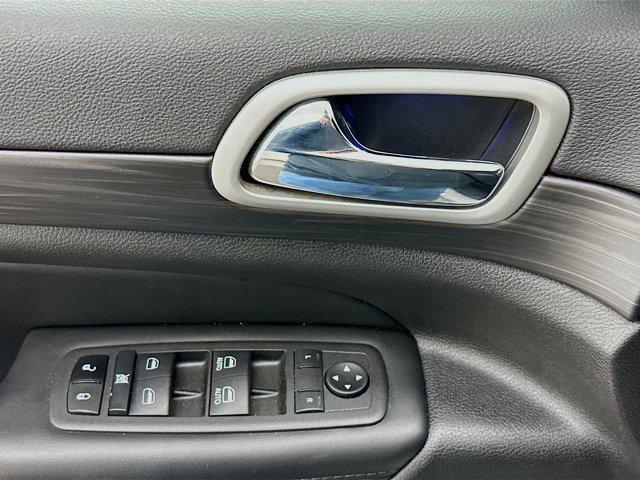 used 2022 Jeep Grand Cherokee car, priced at $24,987