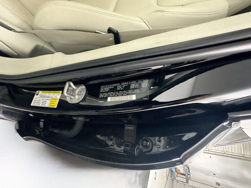 used 2024 Volvo XC90 car, priced at $37,997
