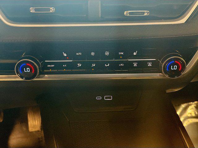 used 2025 Chevrolet Equinox car, priced at $24,987