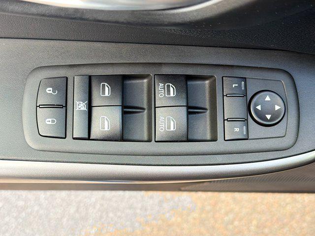 used 2021 Jeep Cherokee car, priced at $20,397