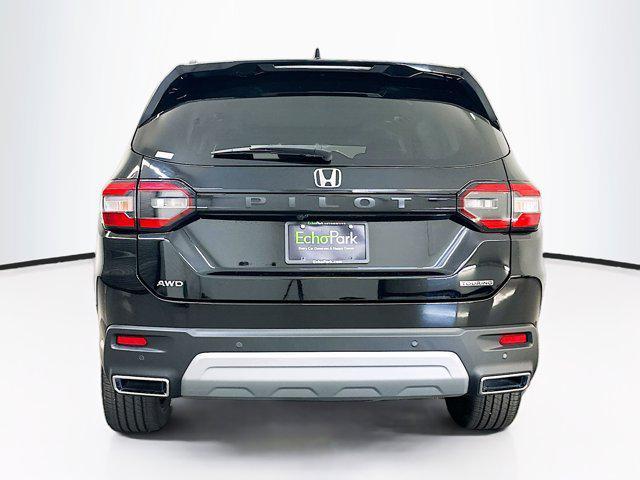used 2025 Honda Pilot car, priced at $45,996