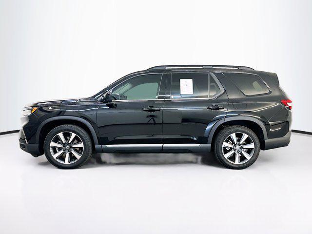 used 2025 Honda Pilot car, priced at $45,996