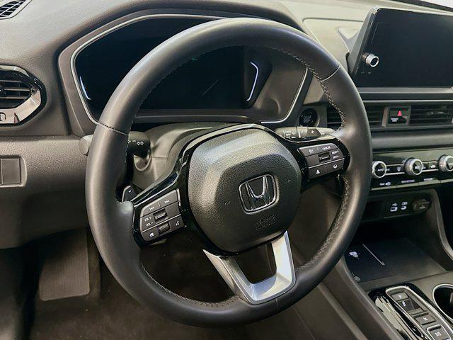 used 2025 Honda Pilot car, priced at $45,996