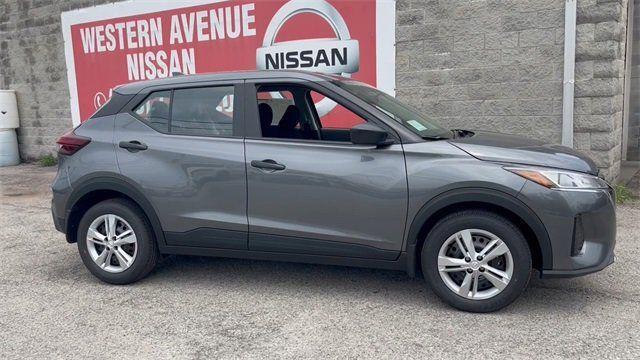 new 2025 Nissan Kicks Play car, priced at $23,850