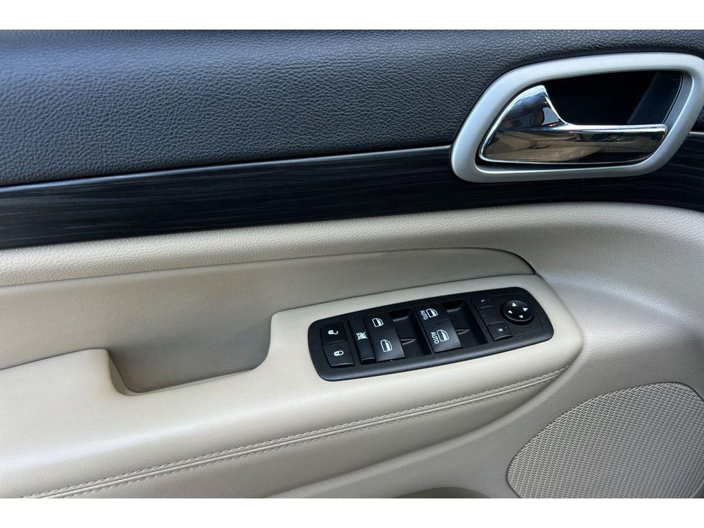 used 2021 Jeep Grand Cherokee car, priced at $24,999