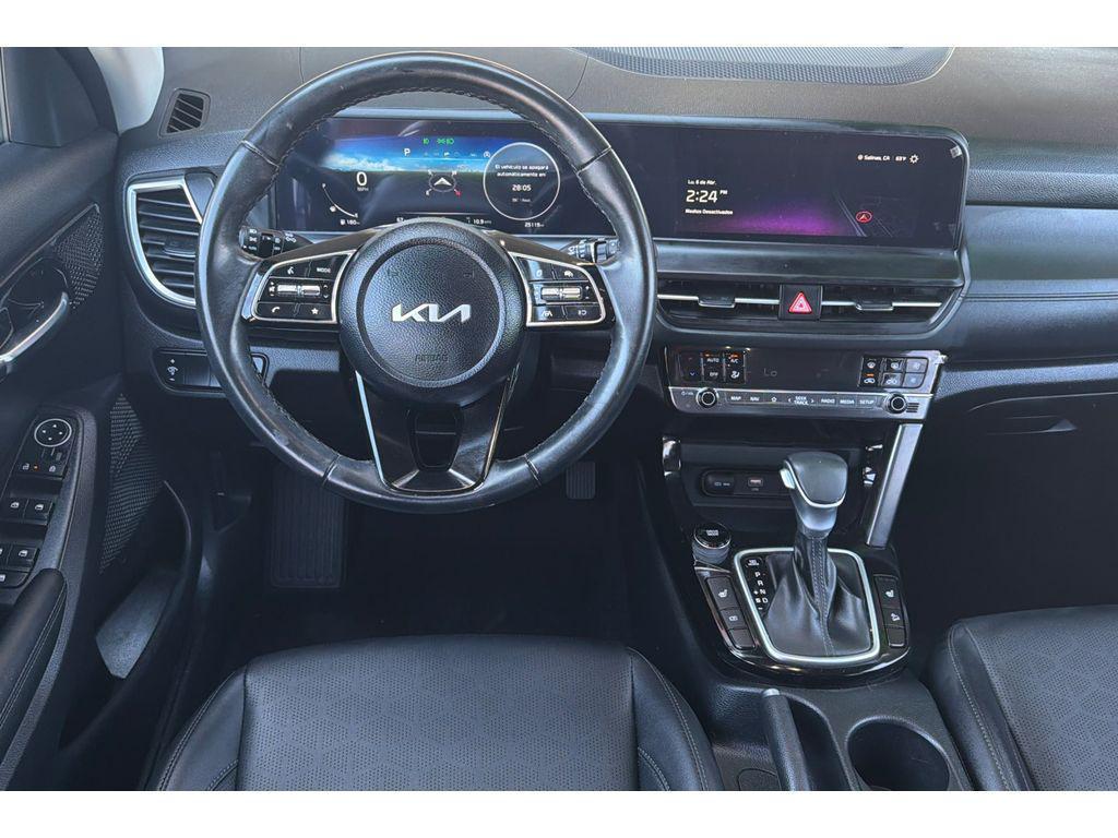 used 2024 Kia Seltos car, priced at $23,999