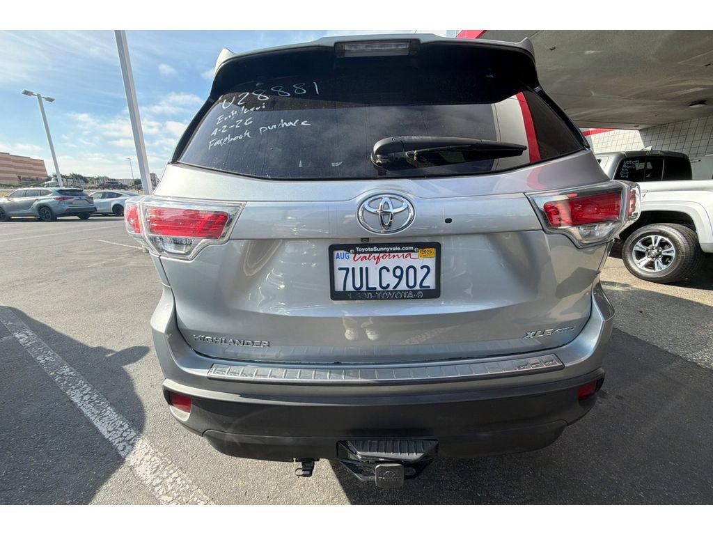 used 2016 Toyota Highlander car, priced at $25,999