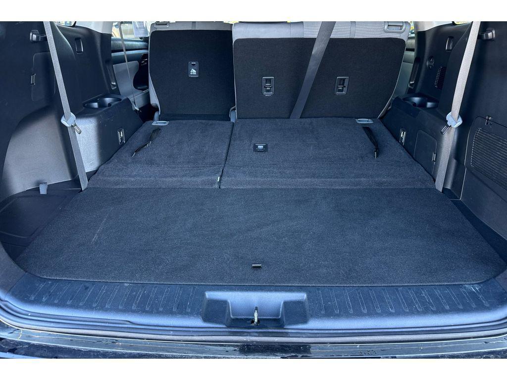 used 2023 Toyota Highlander car, priced at $31,999