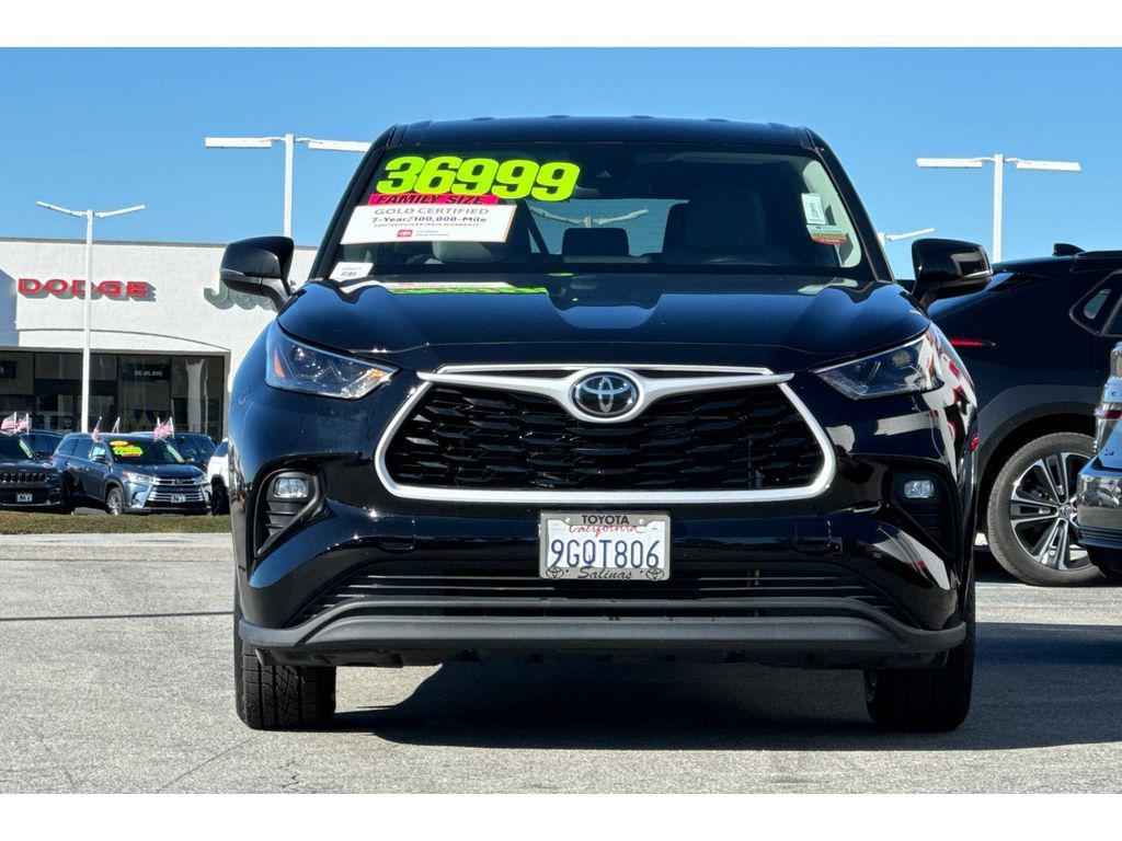 used 2023 Toyota Highlander car, priced at $31,999