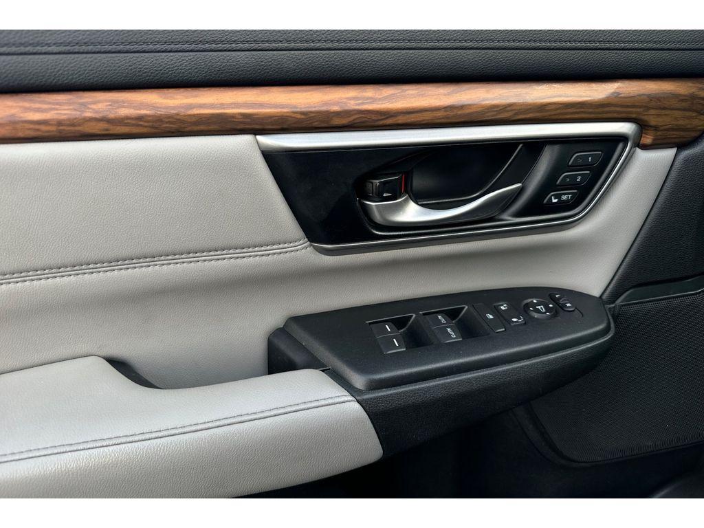 used 2018 Honda CR-V car, priced at $13,999