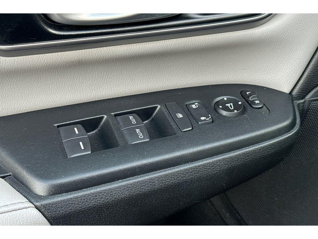 used 2018 Honda CR-V car, priced at $13,999