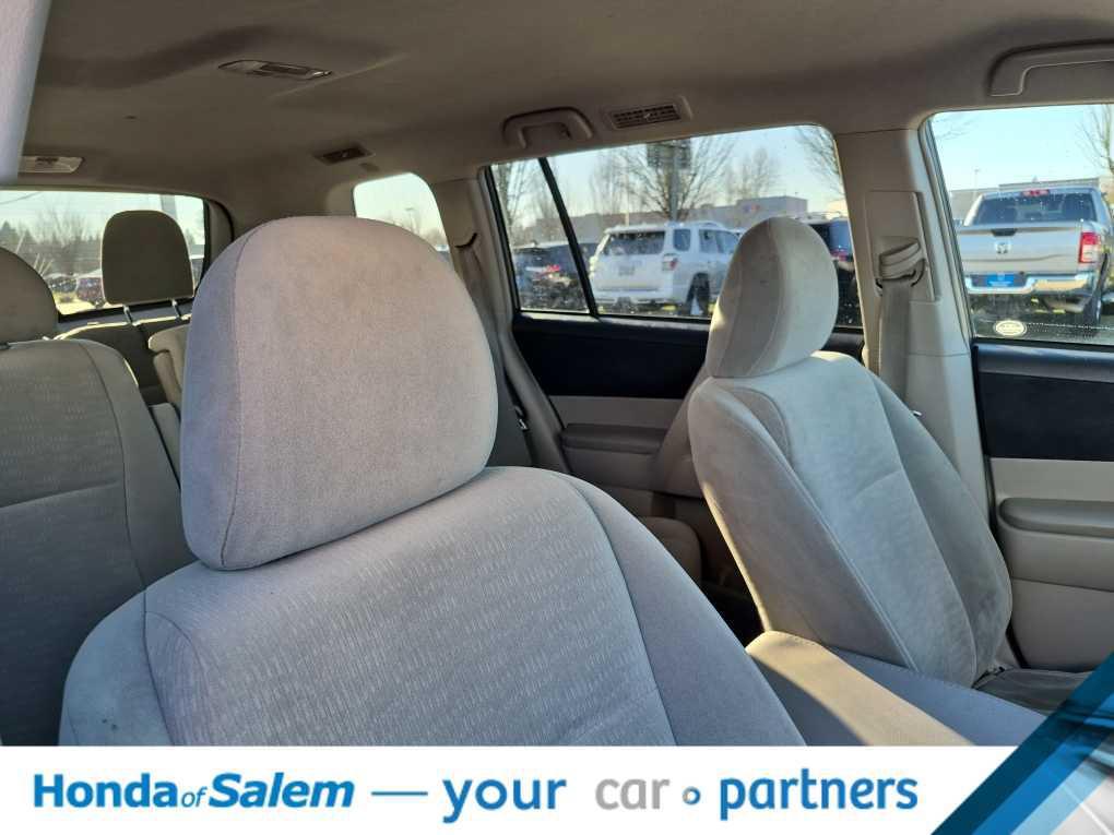 used 2012 Toyota Highlander car, priced at $14,495