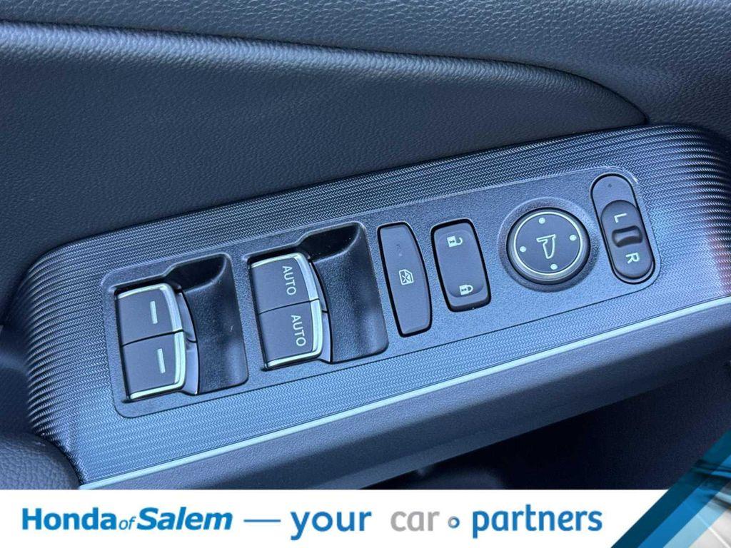 new 2026 Honda Civic Hybrid car, priced at $33,361