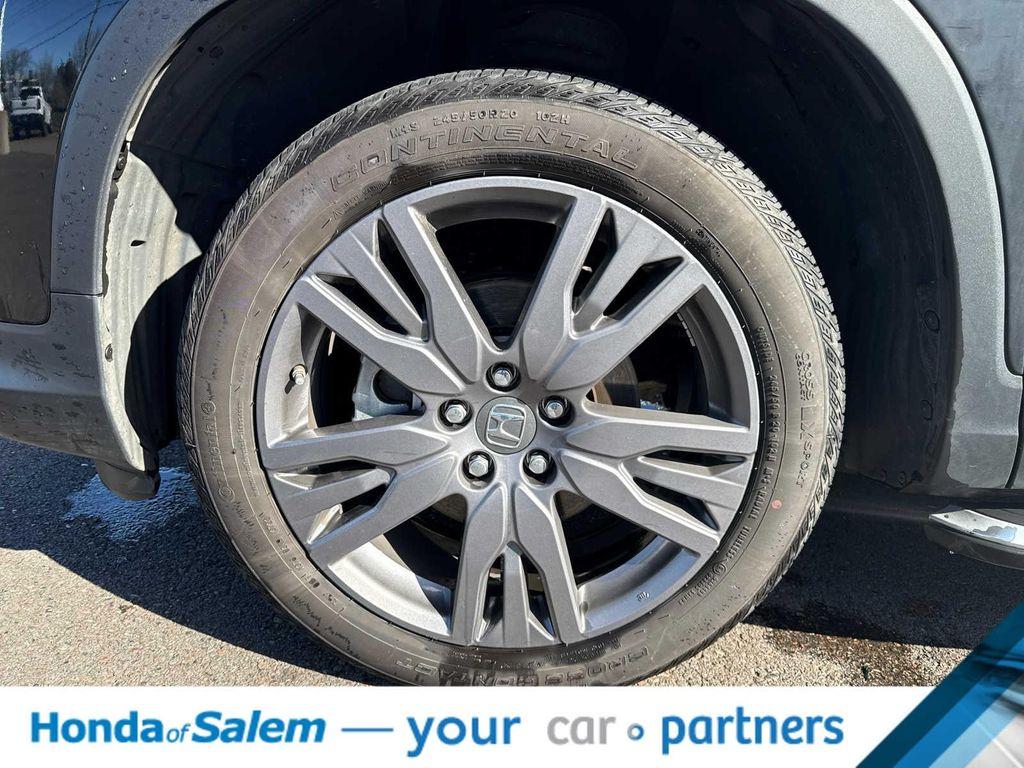 used 2022 Honda Pilot car, priced at $27,995