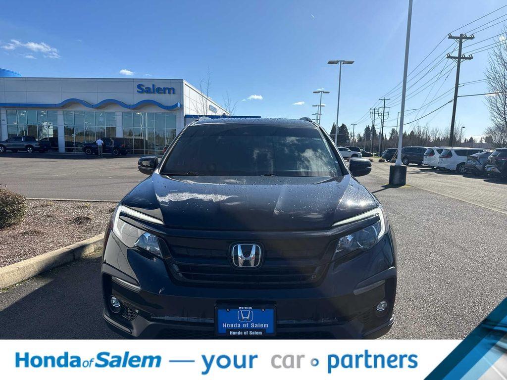 used 2022 Honda Pilot car, priced at $27,995
