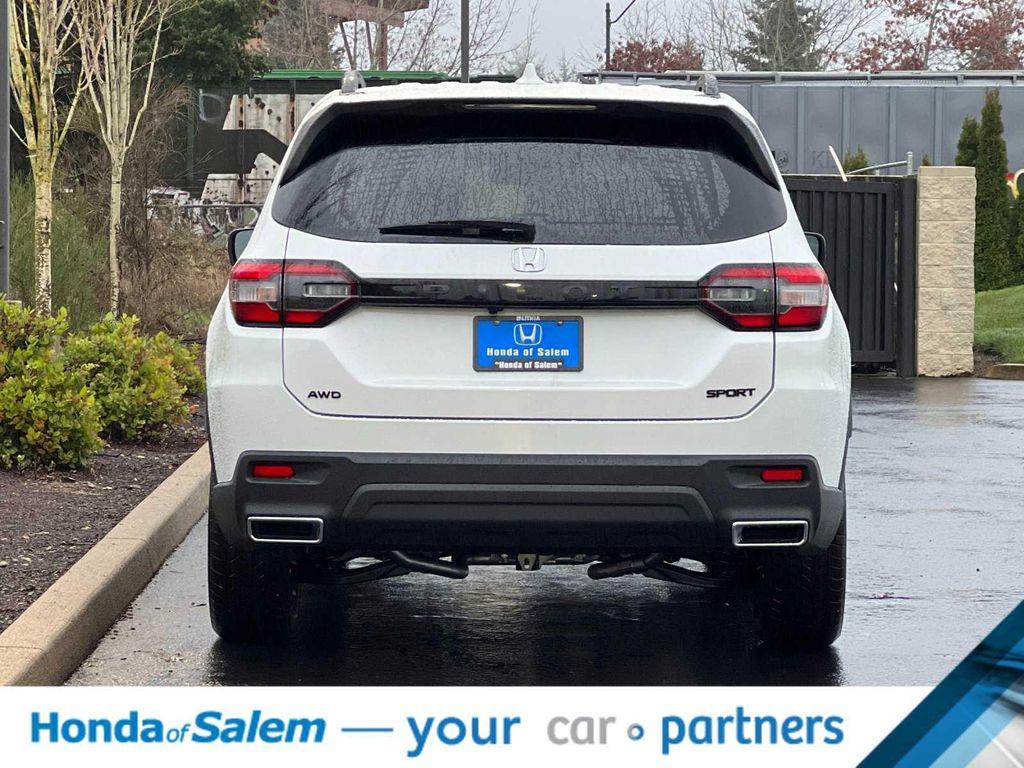 new 2025 Honda Pilot car, priced at $42,637