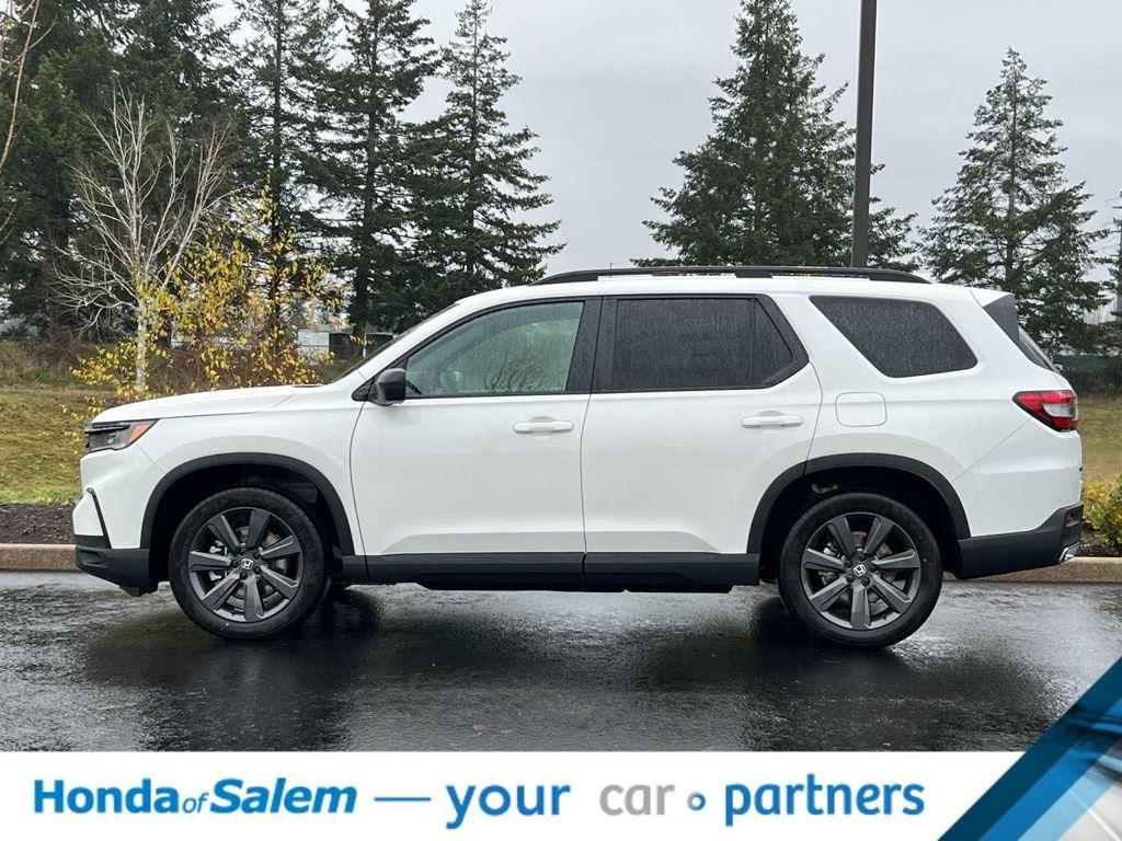 new 2025 Honda Pilot car, priced at $42,637
