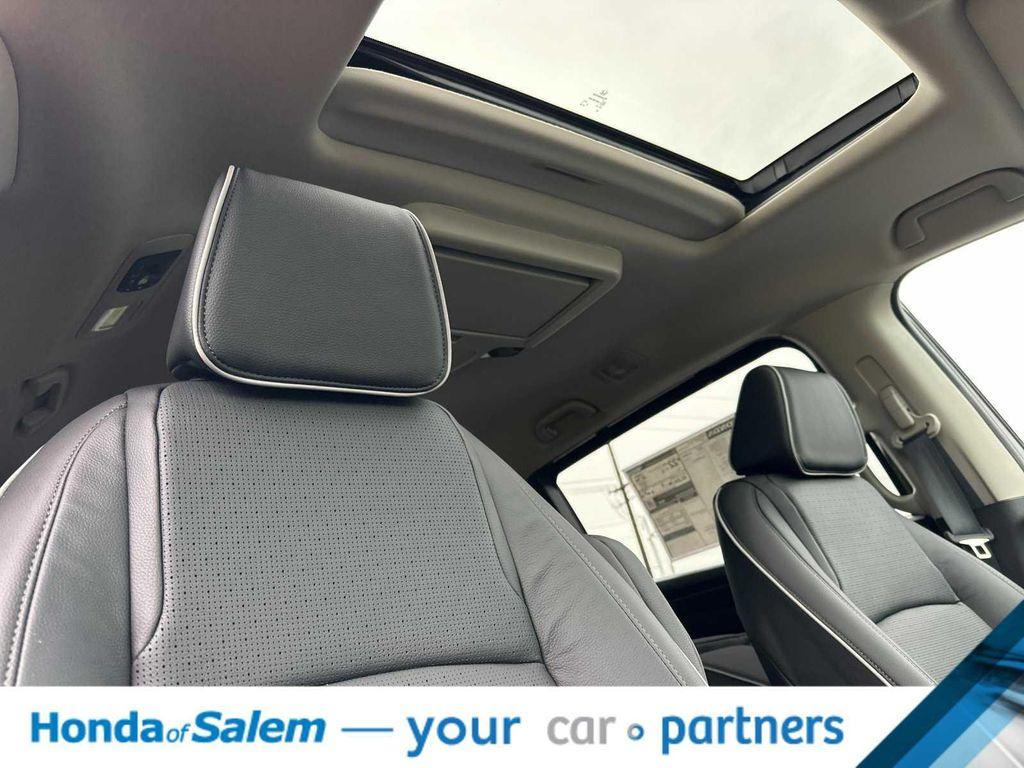 new 2026 Honda Odyssey car, priced at $49,926