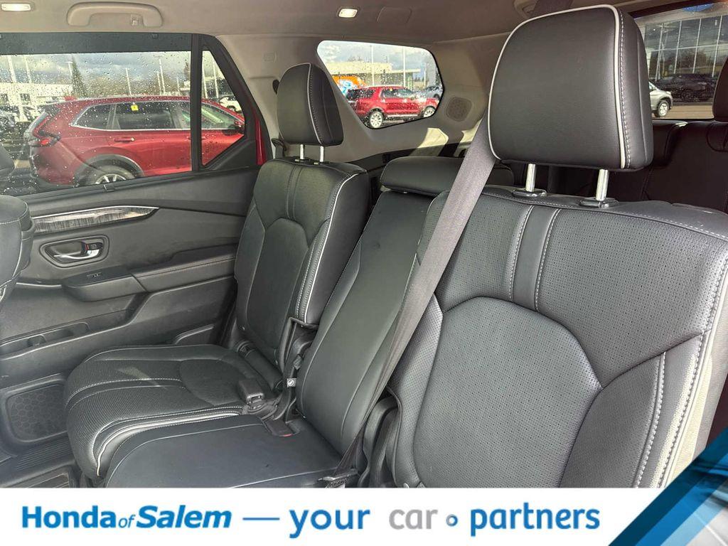 used 2023 Honda Pilot car, priced at $39,795