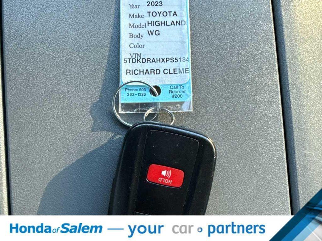 used 2023 Toyota Highlander car, priced at $31,995